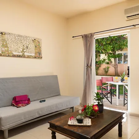 Evdokia αpartments & Dimitra Village شقة فندقية Agia Marina