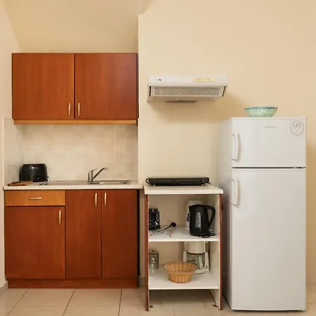 Evdokia αpartments & Dimitra Village شقة فندقية Agia Marina