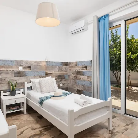 Evdokia αpartments & Dimitra Village شقة فندقية Agia Marina