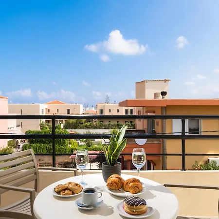 Evdokia αpartments & Dimitra Village شقة فندقية Agia Marina